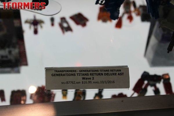 SDCC 2016   Generations Platinum Series And Titans Return Preview Night Display 135 (135 of 157)